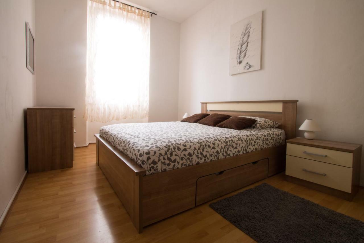 PUY Apartment Eva מראה חיצוני תמונה
